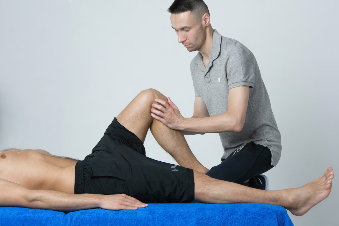 Medyczny biohacking i codzienna mobilność w domu wspierająca stawy